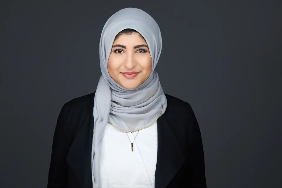 Business headshot, Edmonton studio