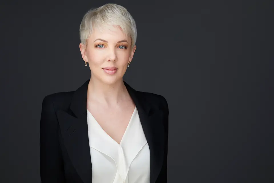 Business headshot, Edmonton studio