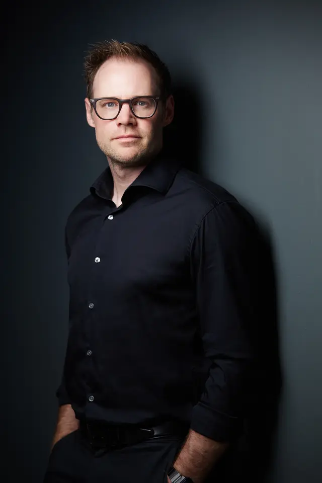 Business headshot, Edmonton studio
