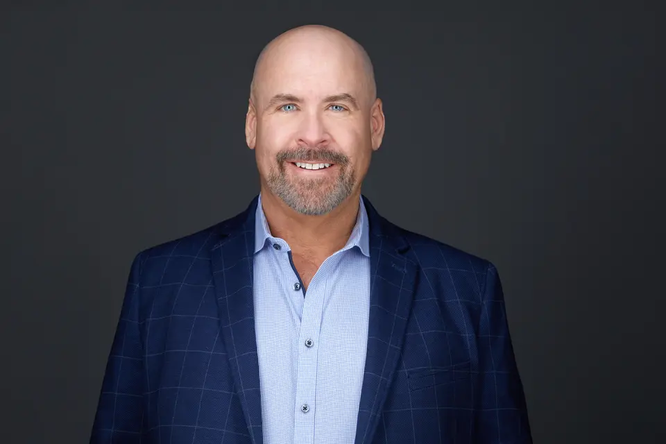 Business headshot, Edmonton studio