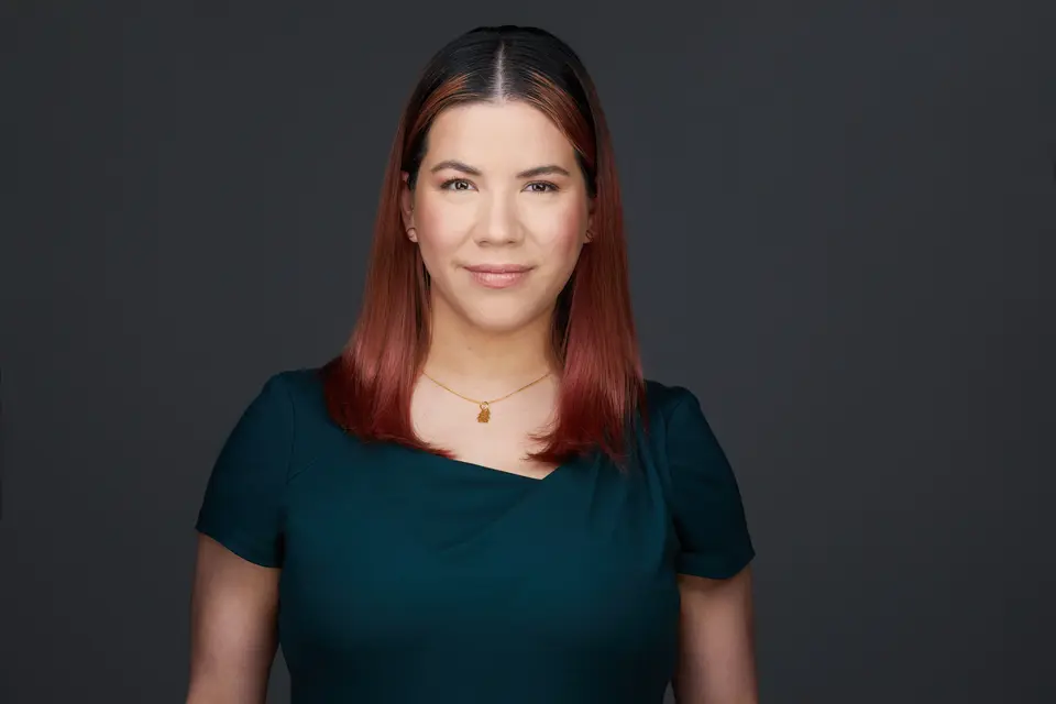 Business headshot, Edmonton studio