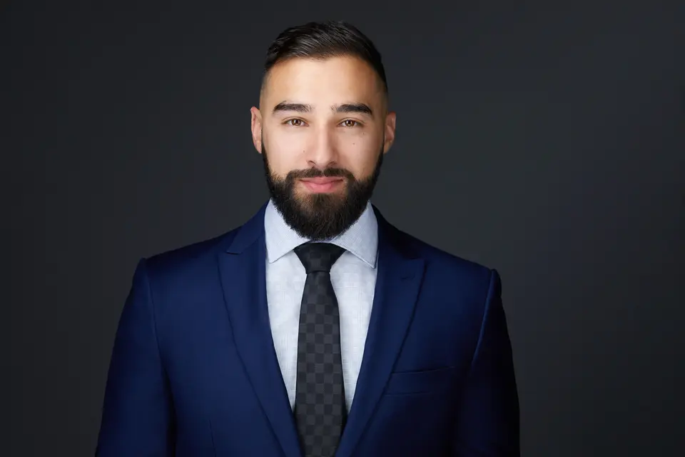 Business headshot, Edmonton studio