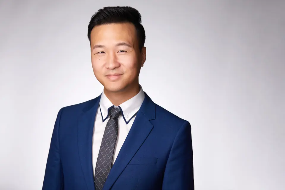 Business headshot, Edmonton studio