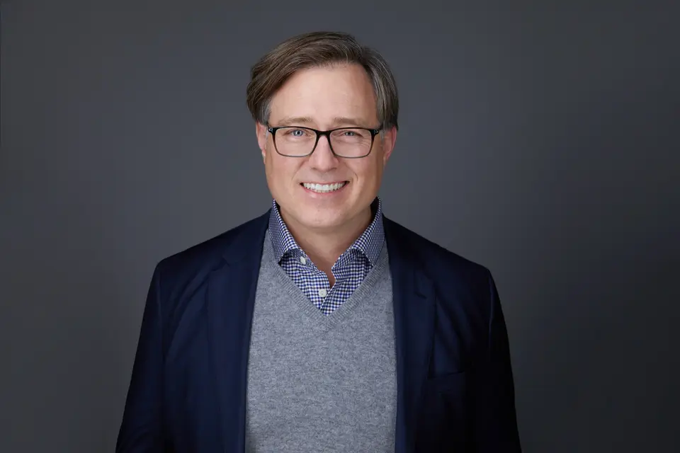 Business headshot, Edmonton studio