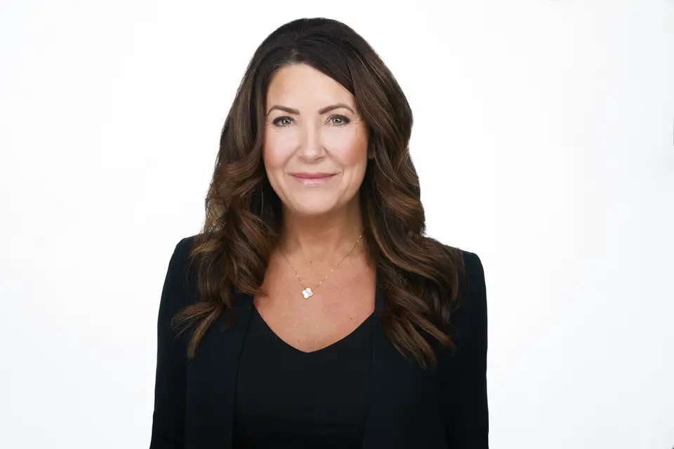 Business headshot, Edmonton studio