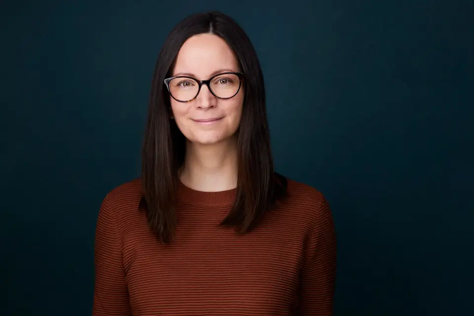 Business headshot, Edmonton studio