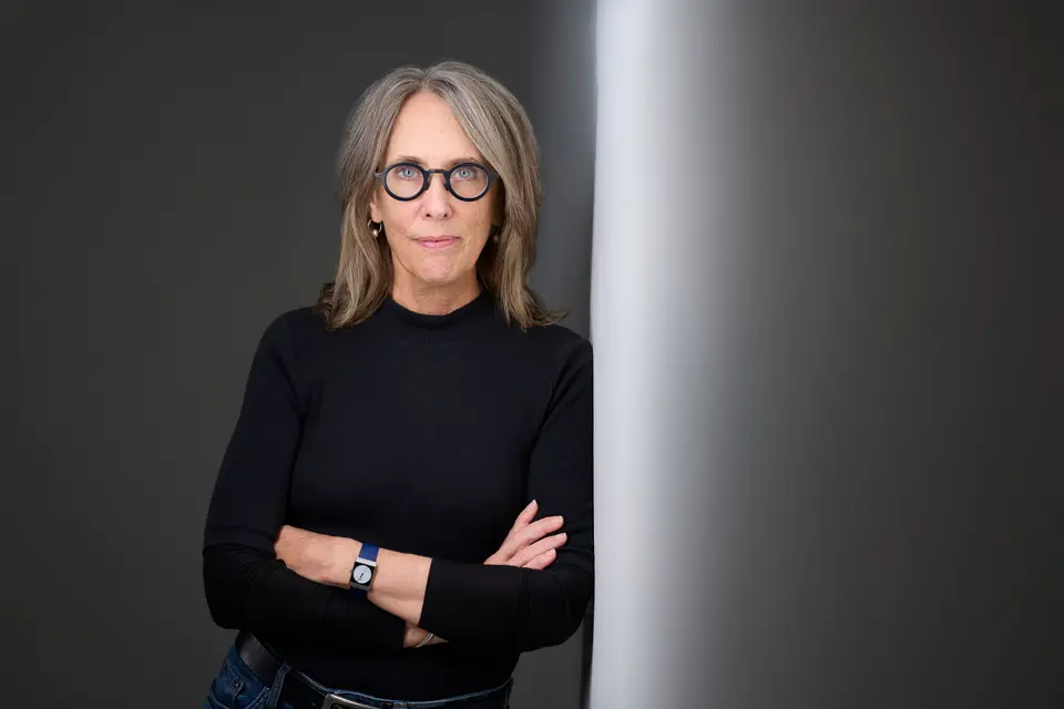 Business headshot, Edmonton studio