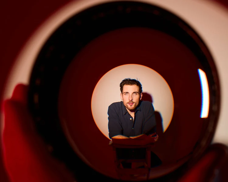 The same session, seen through a crystal ball
